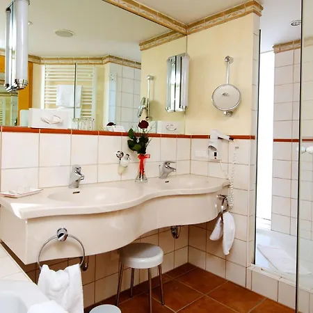 Hotel Die Post Bad Kleinkirchheim Esterno foto