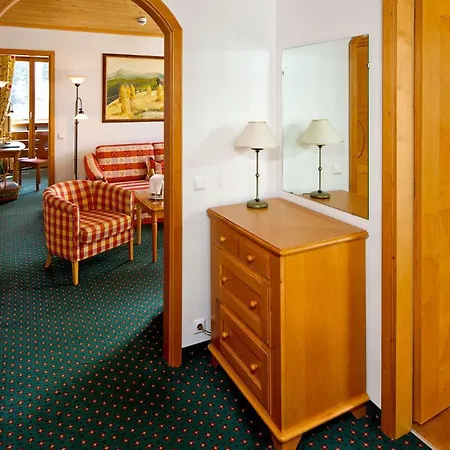 Hotel Die Post Bad Kleinkirchheim Esterno foto